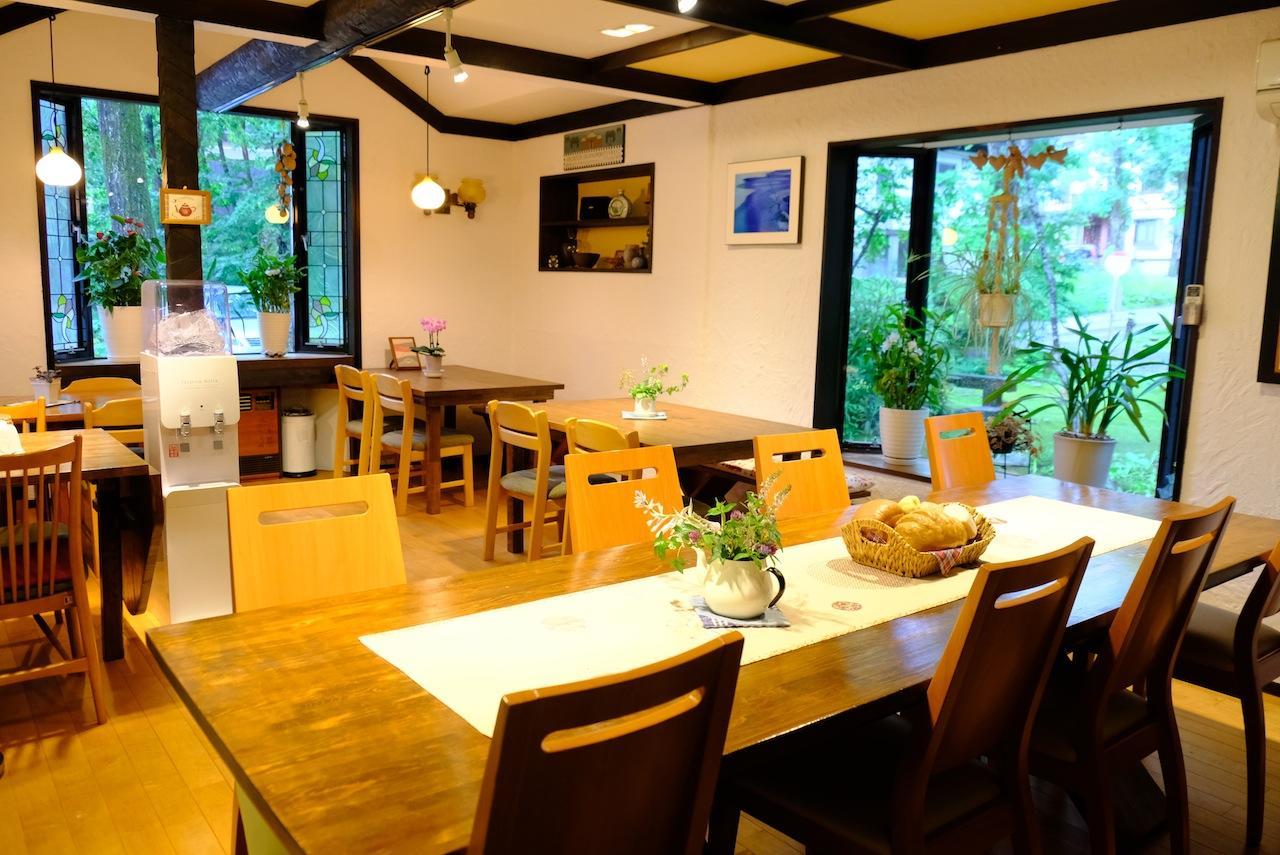 Pension Nugget Inn Hakuba Exterior photo